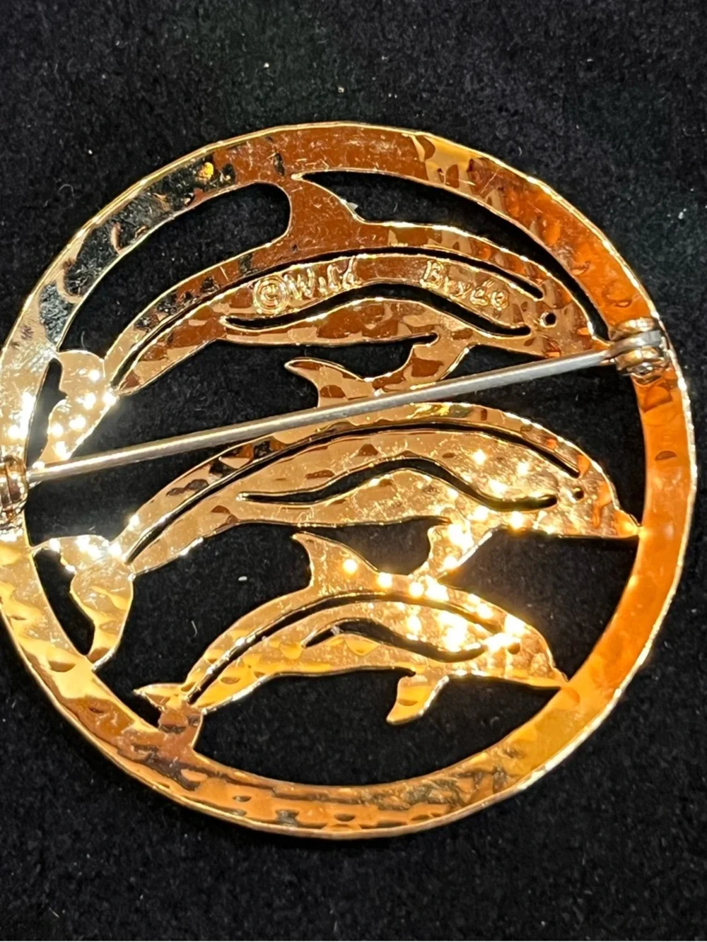 VNT Wild Bryde 14K Gold Filled Dolphin Brooch Three Dolphins Circle Pin Signed
